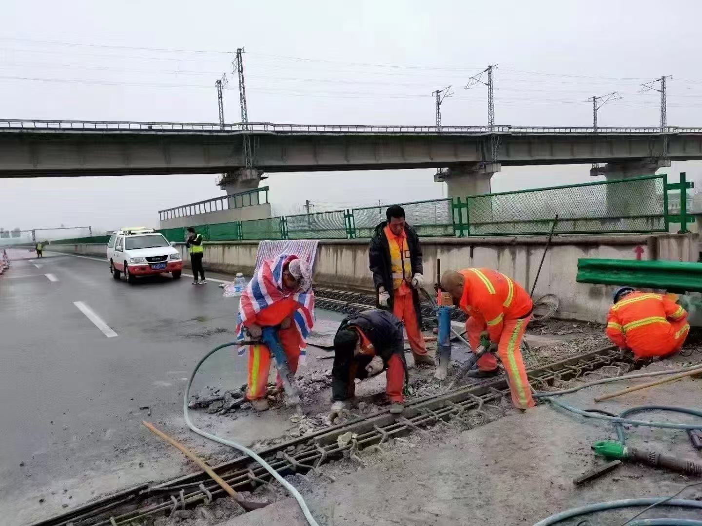 习水桥梁伸缩缝抢修料